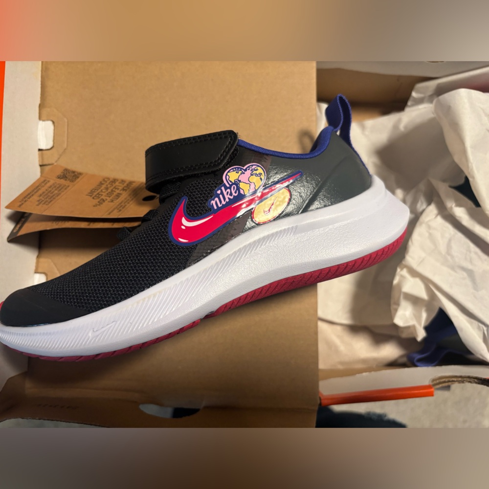 Nike girls star runner 3 black and pink